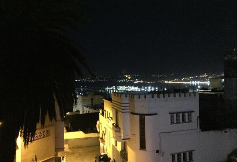 اتاق استاندارد, El Muniria