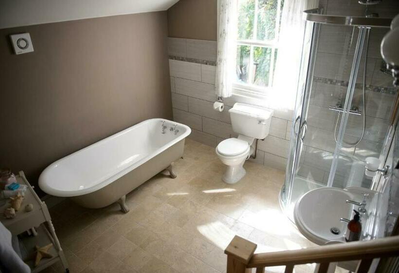 Номер Стандарт, Bank House B&b