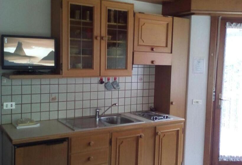 آپارتمان 1 خوابه با تراس, Residence Soratru
