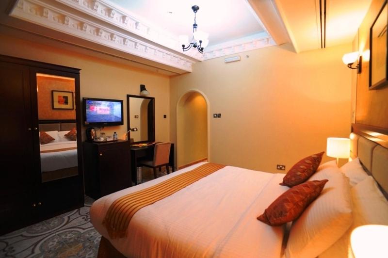 Люкс, Al Jazeera Royal Hotel