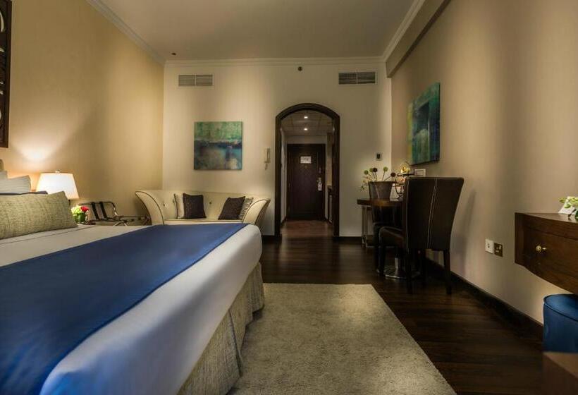 管理人员工作室, First Central Hotel Suites
