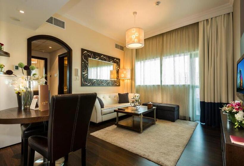 带双人大床的行政管理套房, First Central Hotel Suites