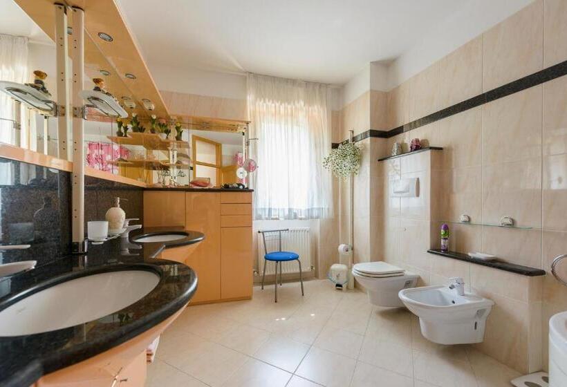 Номер Стандарт Четырехместный Совместный Санузел, B&b Agli Ulivi