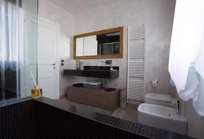 Standard room with outdoor bath, Casa Montalgallo