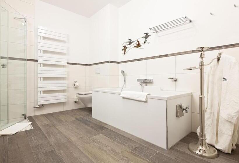 2 Bedrooms Apartment Lake View, Kells Appartements