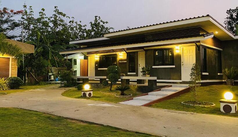 Deluxe Room Mountain View, Panutsaya Homestay