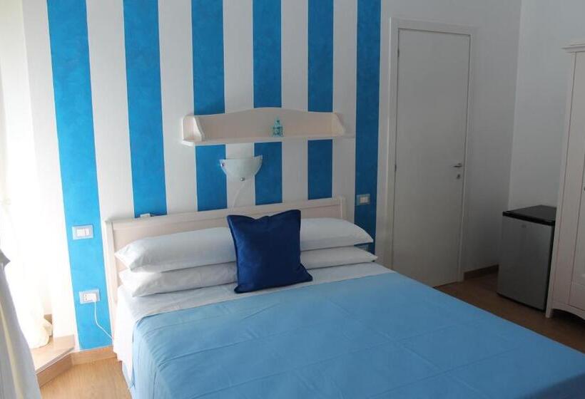 标准间, B&b Una Rotonda Sul Mare