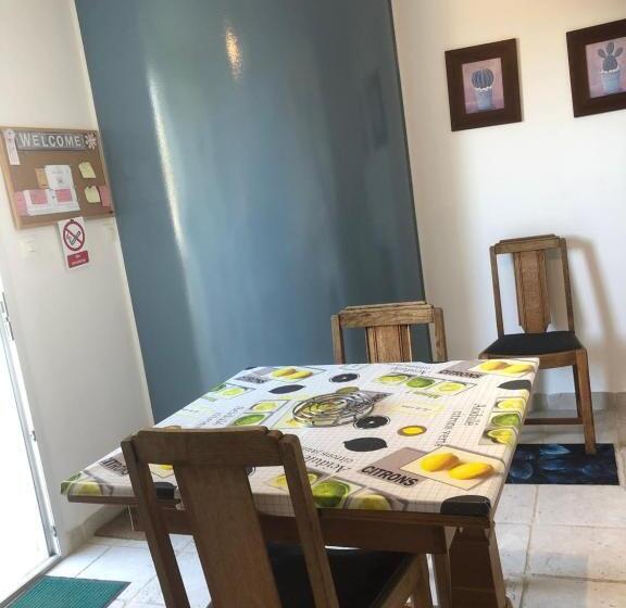 带2个卧室的公寓, St Pasha
