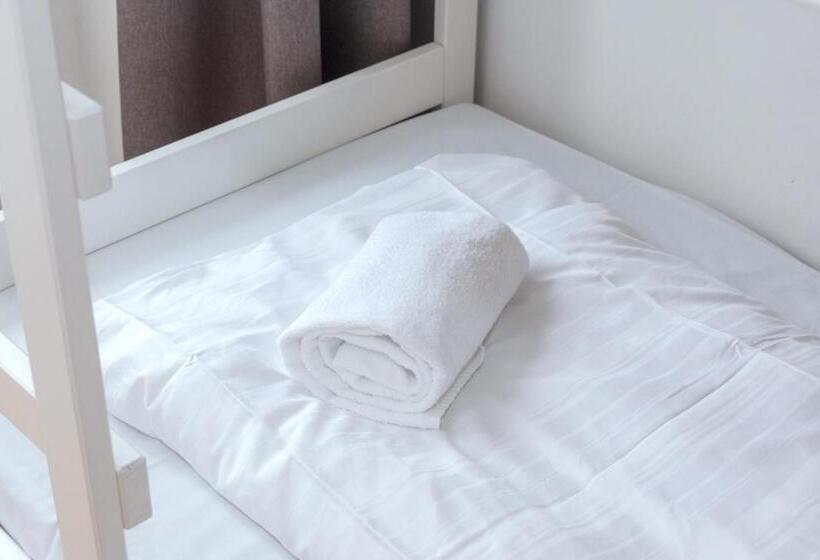 패밀리 룸 가든 전망, Metro Apartments Vienna