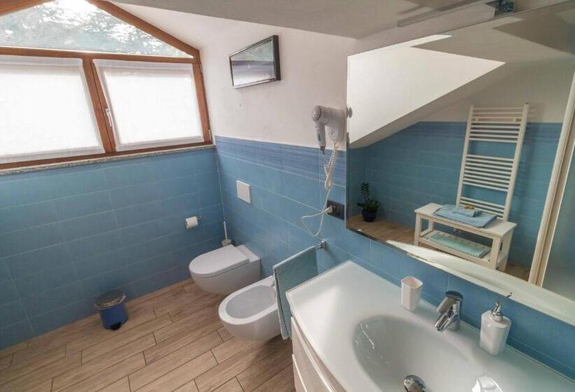 Четырехместный Номер Стандарт Вид на Сад, B&b Alla Roggetta
