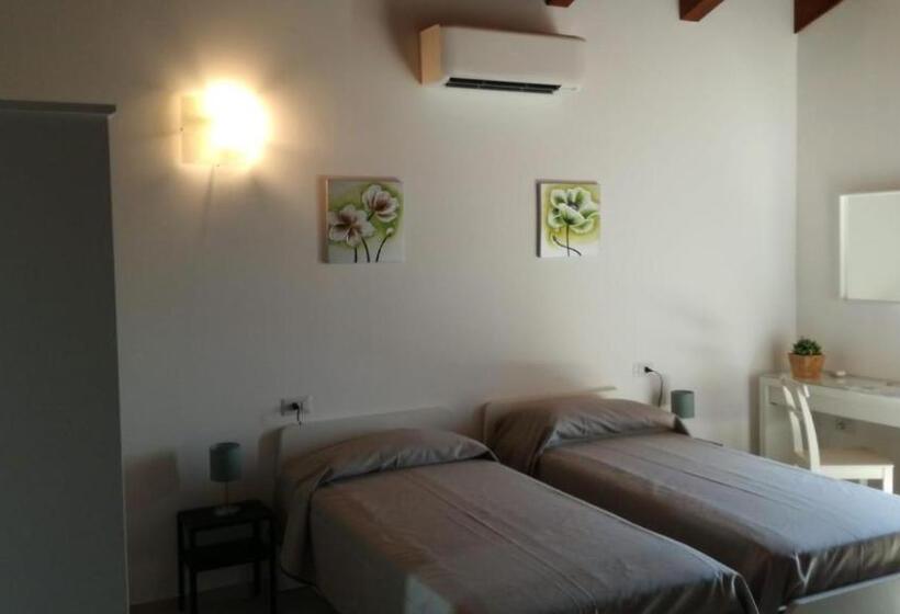 Четырехместный Номер Deluxe, B&b Villa Di Bartolomeo