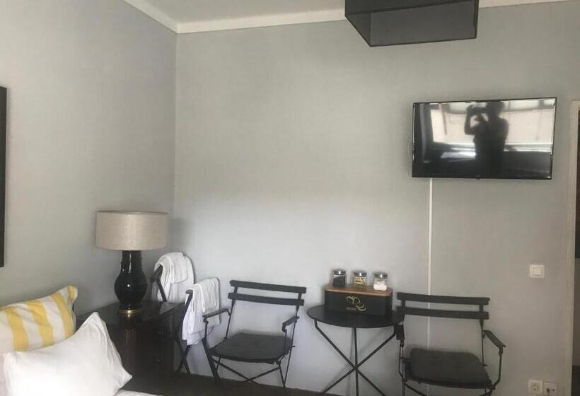 اتاق استاندارد, Miguel Torga Room