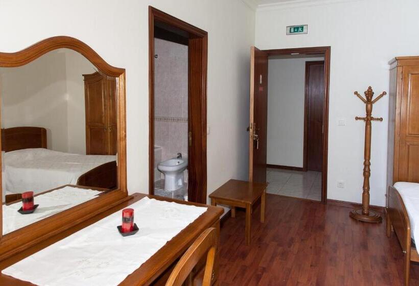 Номер Economy Индивидуальный, Residencial O Trindade