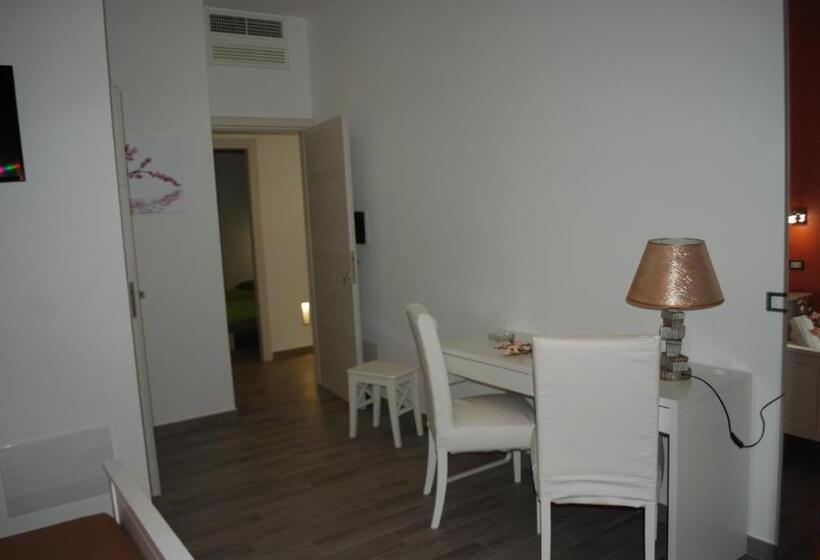 اتاق استاندارد با چشم‌انداز باغ, B&b Aurora