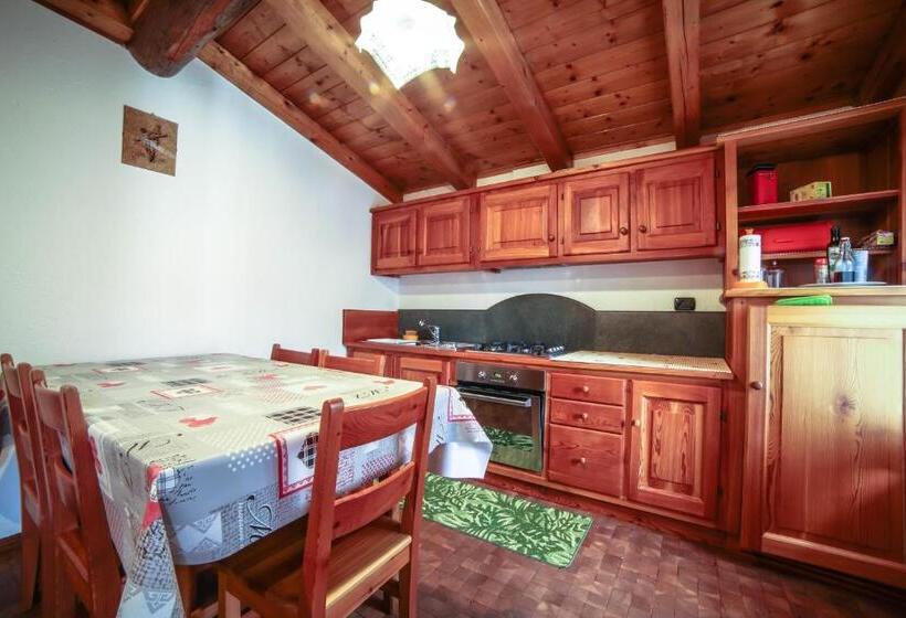 Апартаменты 1 Спальня с Балконом, Antica Casa Di Montagna Maison Bovard