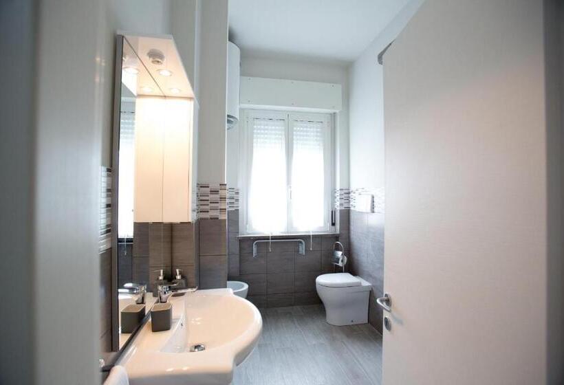 Номер Стандарт Трехместный, La Suite