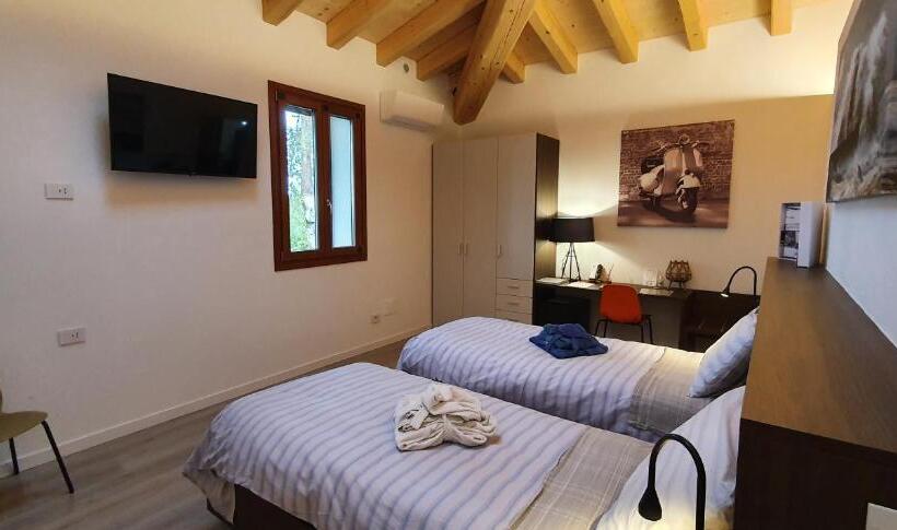 Четырехместный Номер Deluxe, Relais Des Roches