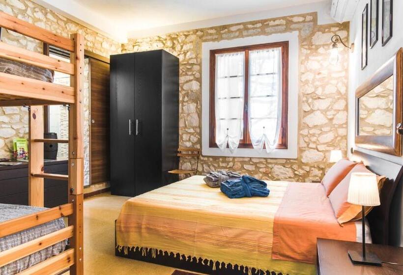 Номер Стандарт, Relais Des Roches