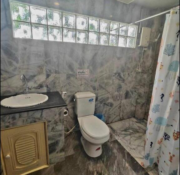 スタンダードトリプルルーム, Tientong Guesthouse