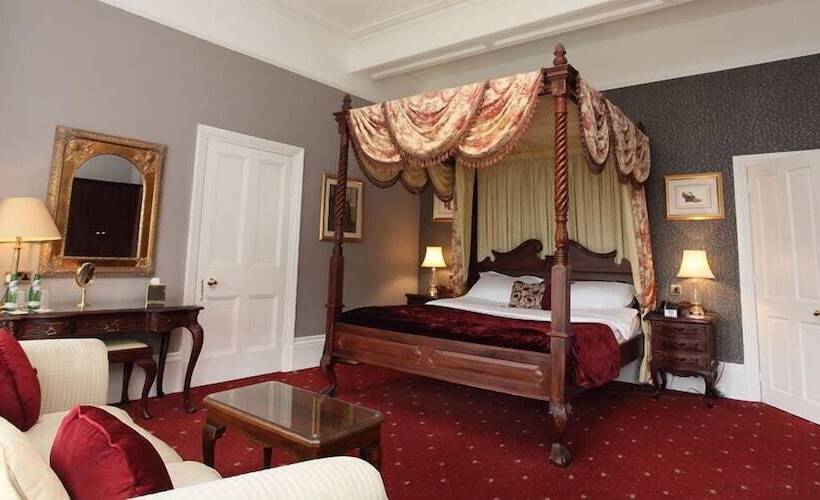 Люкс, Farington Lodge