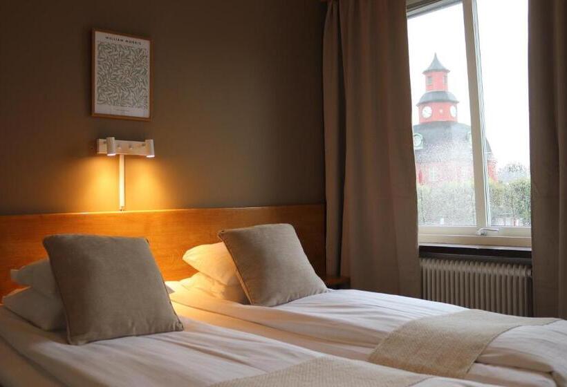 Quarto standard, L Rådhuset