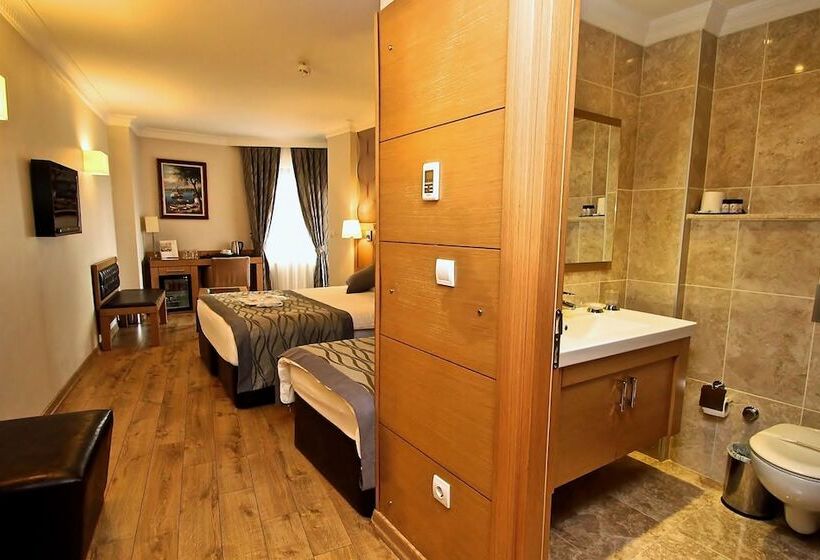 スーペリアトリプルルーム, Levent Hotel Istanbul