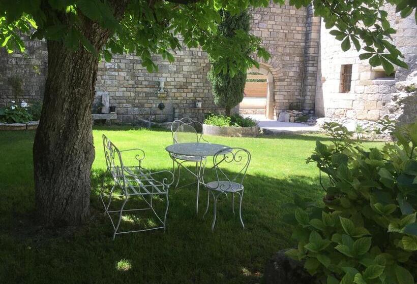 Номер Стандарт, Chateau De La Bastide
