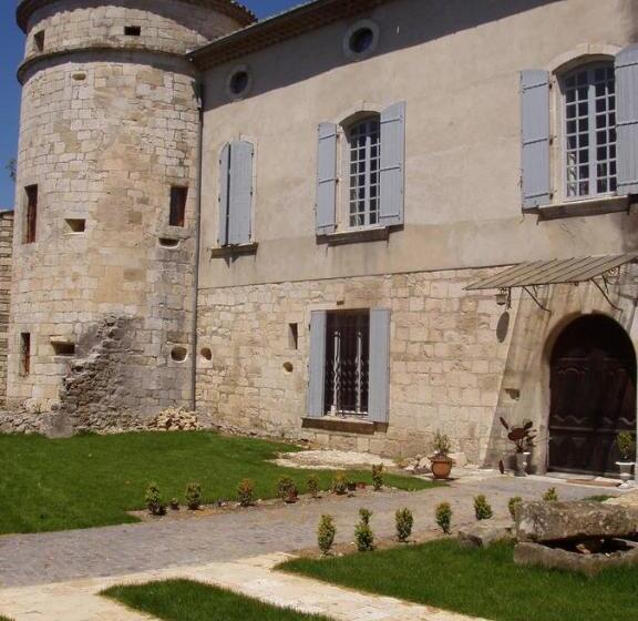 Семейный Номер, Chateau De La Bastide