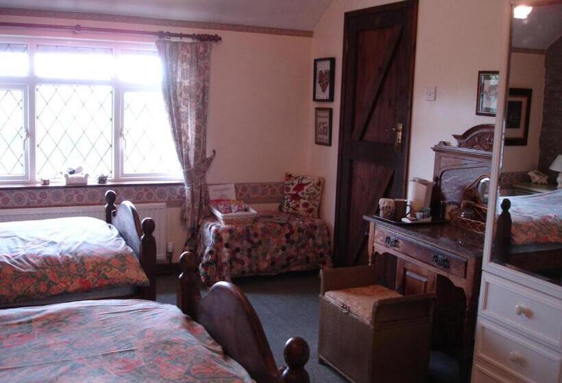 Номер Стандарт, Five Saints Farmhouse B&b