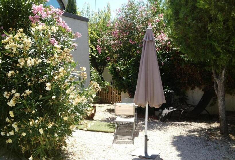 إستوديو قياسى, Pied à Terre En Ville
