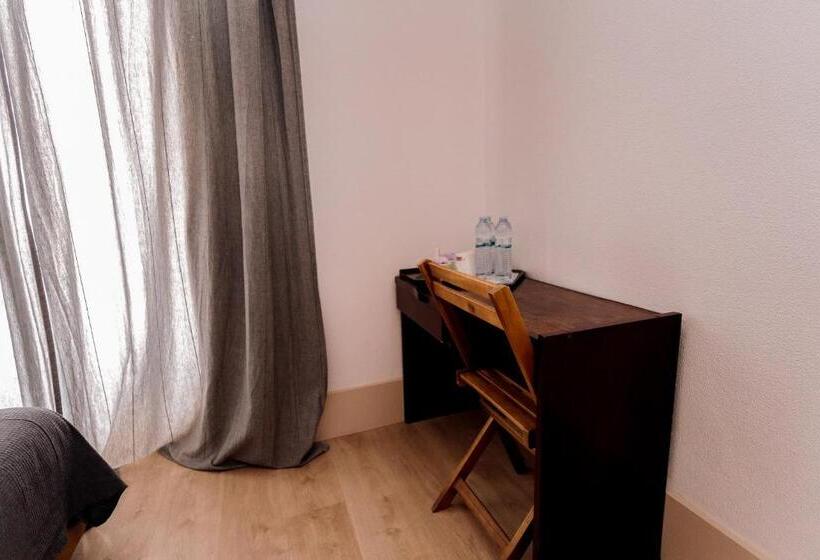 4인용 스탠다드 룸, Residencial Real Guest House