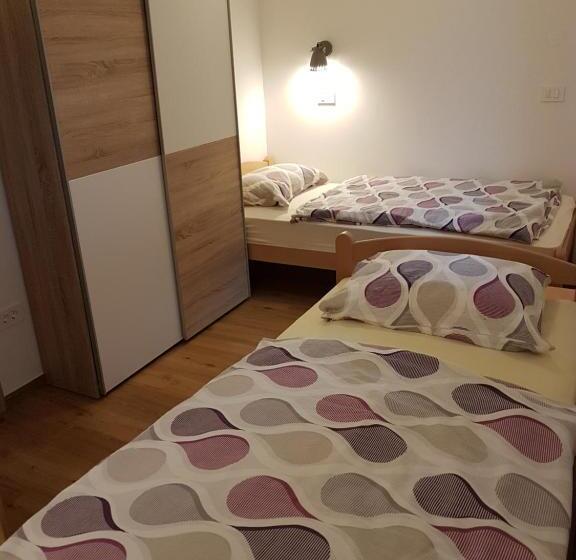 آپارتمان داخلی 2 خوابه, Garden Apartments Maria