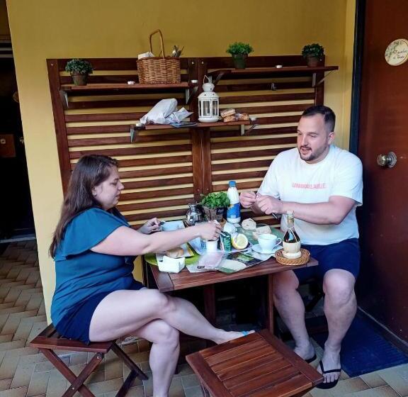 家庭间, Il Giardino Di Tonia   Oplontis Guest House   Bed & Garden