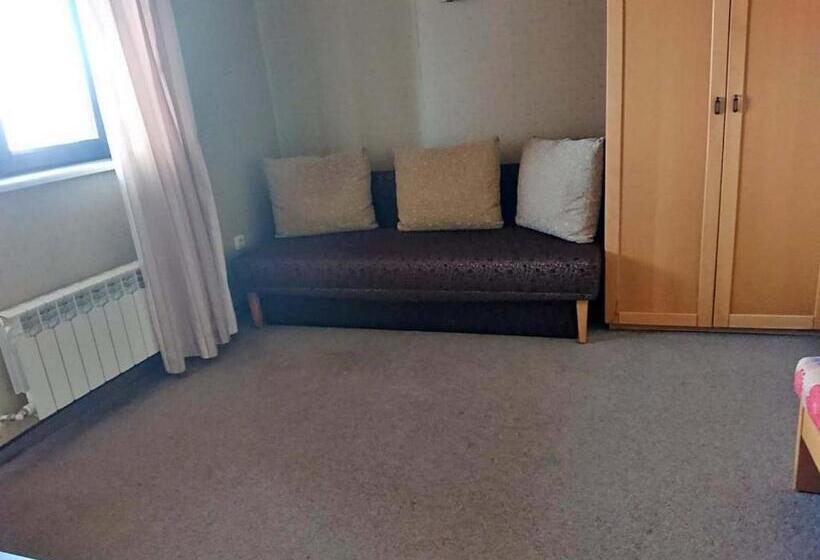 Полулюкс, Family Hotel Demetra