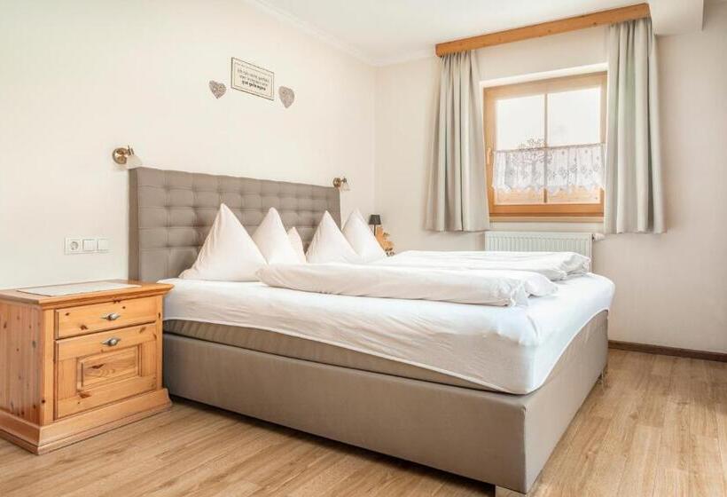 带2个卧室的高级公寓, Appartement Arnoldgut