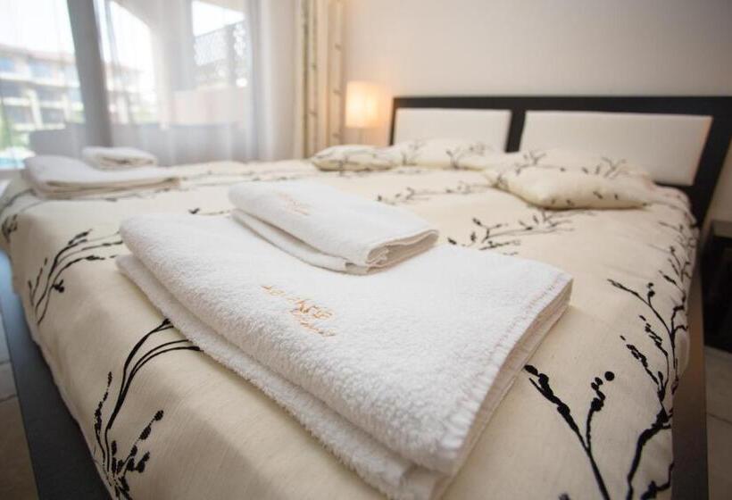 스탠다드 스튜디오 풀장 전망, Kaliakria Resort