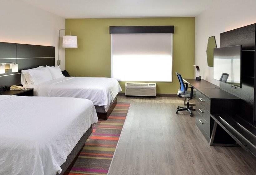 适合残疾人士使用的套间, Holiday Inn Express Hotel & Suites Carthage, An Ihg