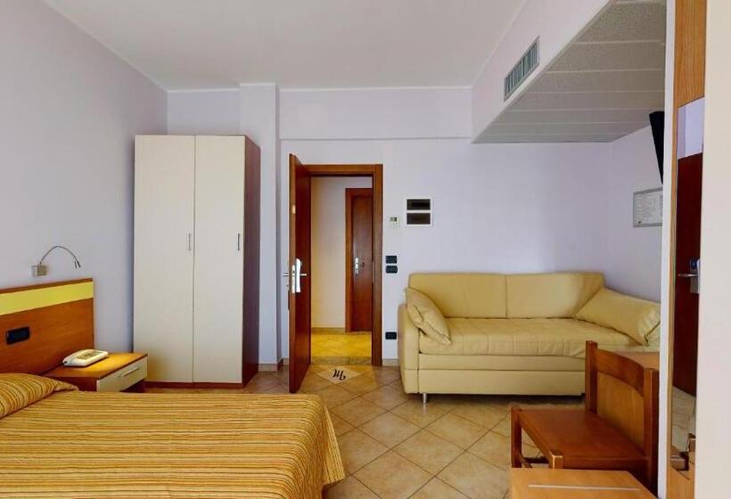 スタンダード４人部屋, Miriam Hotel & Residence