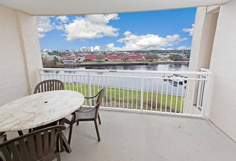 Villa met 2 Slaapkamers, Barefoot Resort & Yacht Club