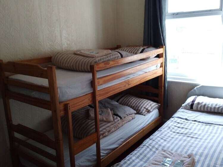 غرفة عائلية, Myroomz Seaview