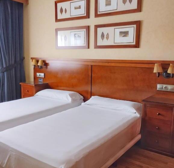 Номер Стандарт, Hostal Los Infantes