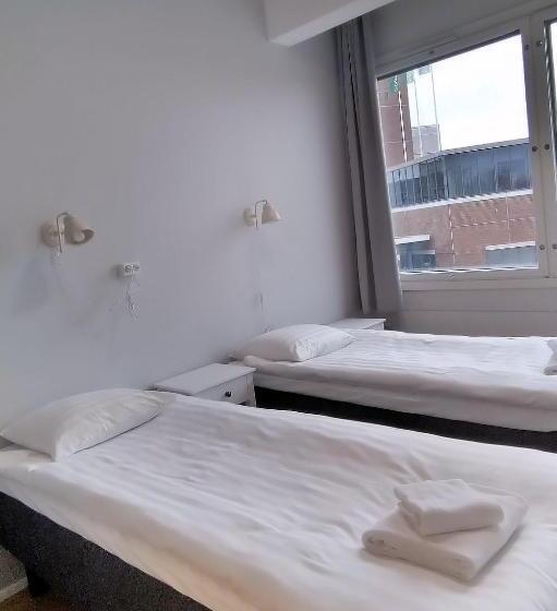 스탠다드 룸, Li Kerava