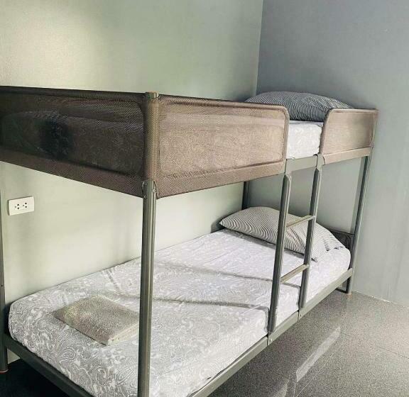استودیو استاندارد با تراس, Entropy Apartment