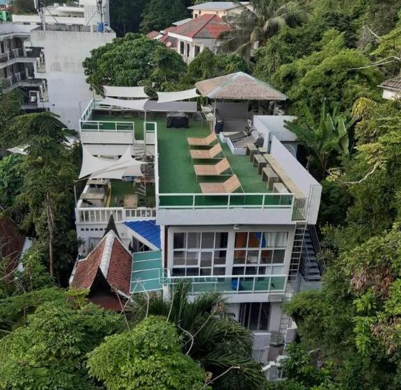 اتاق اکونومی, Entropy Apartment