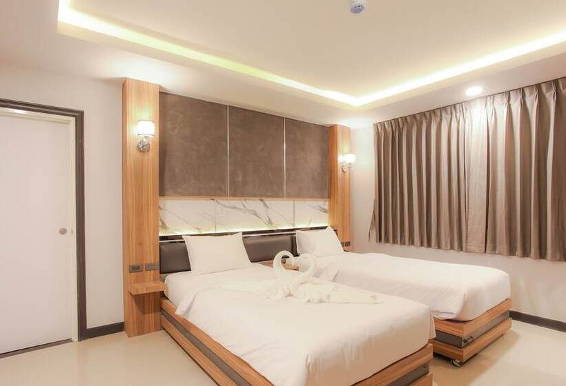 带阳台的豪华间, The Mantra Hotel Kata Noi