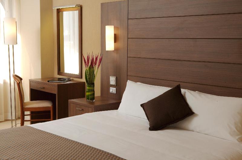 스탠다드 룸 킹사이즈 침대, Holiday Inn Express Hotel & Suites Concordia Us 81, An Ihg