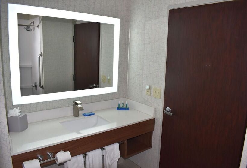 标准间, Holiday Inn Express Hotel & Suites Mcpherson, An Ihg