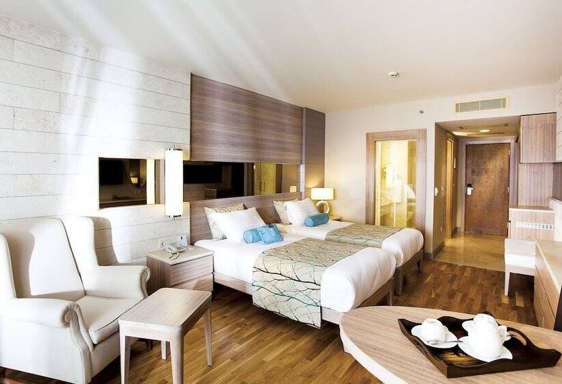 Номер Стандарт Боковой Вид на Море, Melas Resort