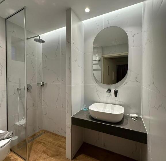 Четырехместный Номер Стандарт, Paradise Lost Hotel Apartments