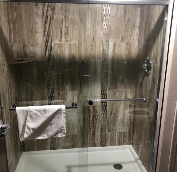 带按摩浴盆的套房, The Lincoln Hotel Philadelphia